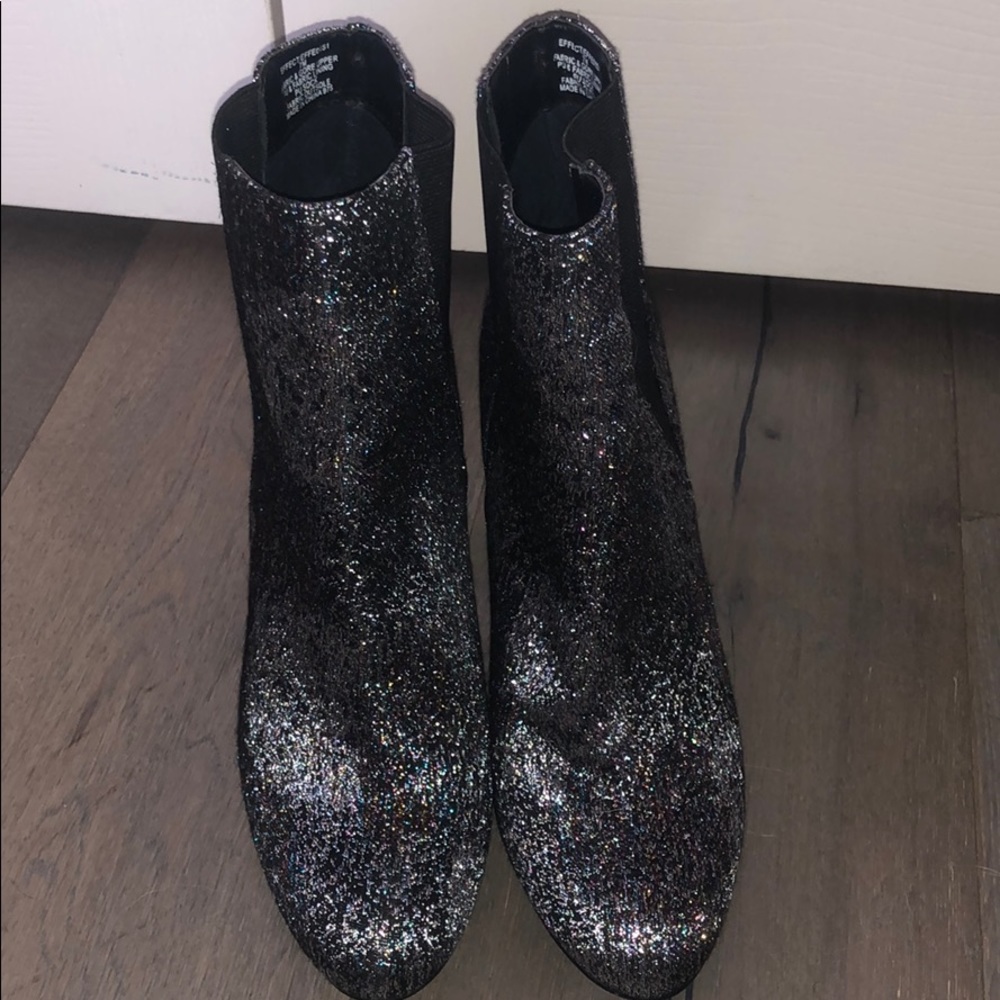 Steve Madden Boot - Picture 3 of 3